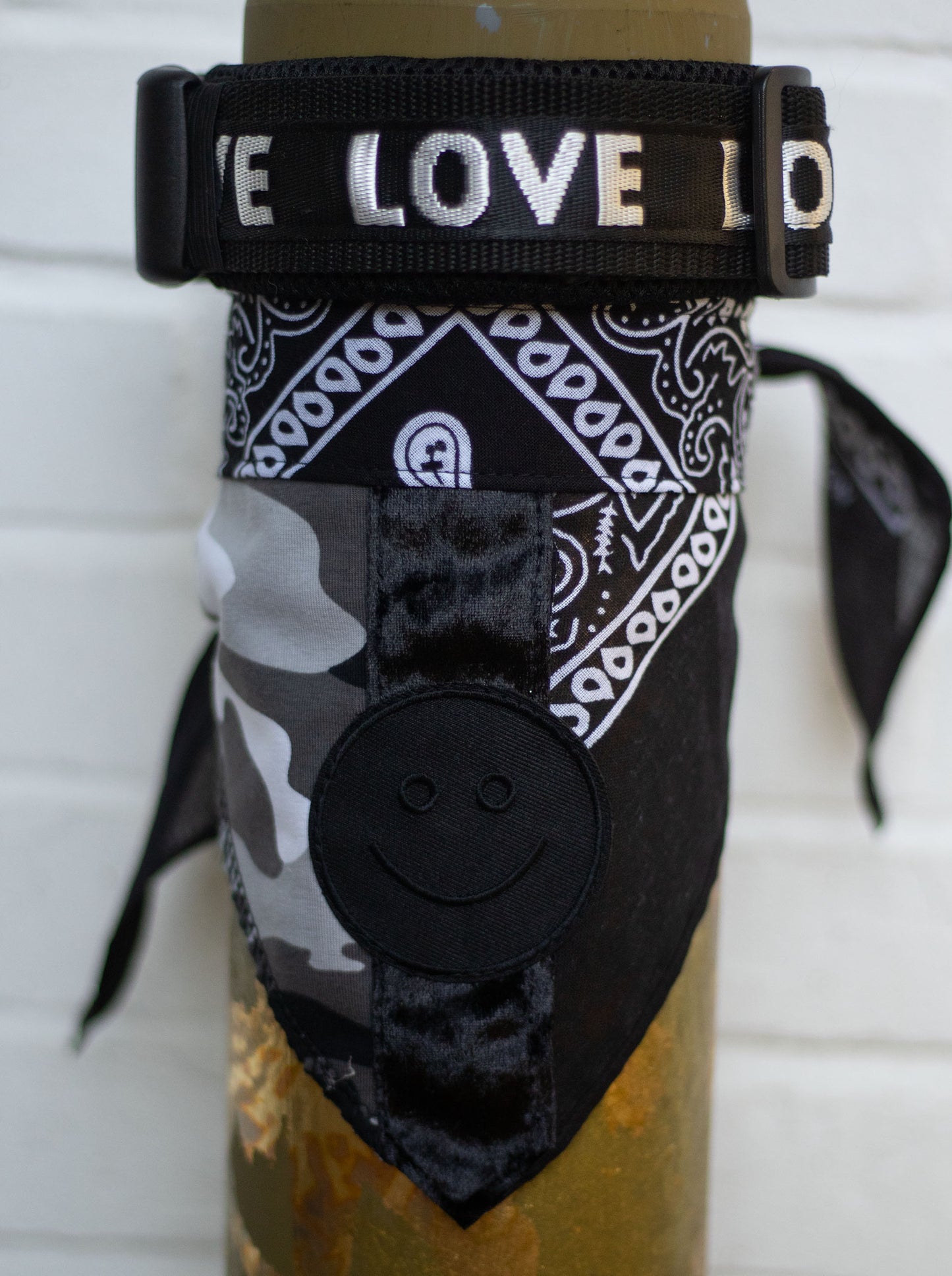 Poshy Paisley Bandana - Schwarz-Camouflage-Smiley