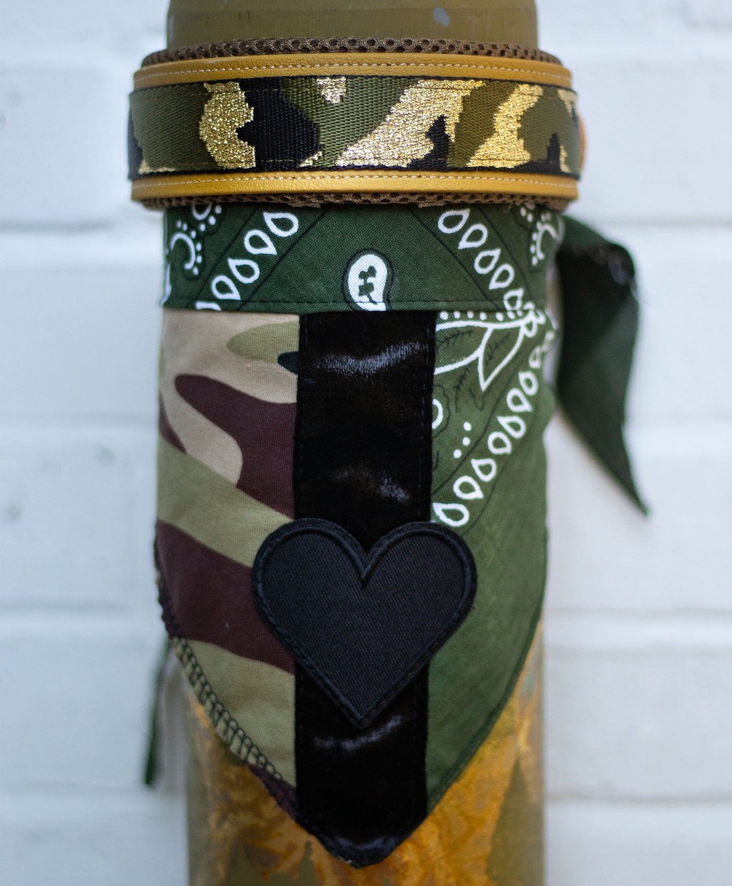 Poshy Paisley Bandana - Oliv-Camouflage-Herz