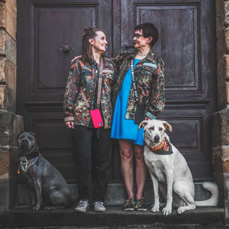 Pawtner Look - Jacke & Halstuch