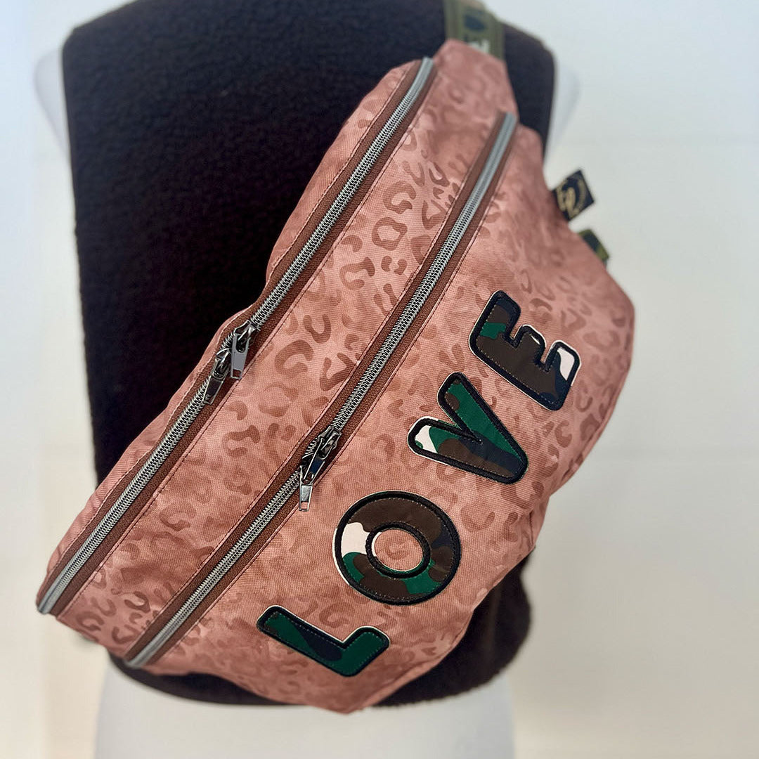 Bum Bag Outdoor brown Leopard with Camouflage Love and olive Love webbing