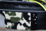 Bum Bag Extra Large- upcycled Lederjacke schwarz mit Camouflage Teddystoff