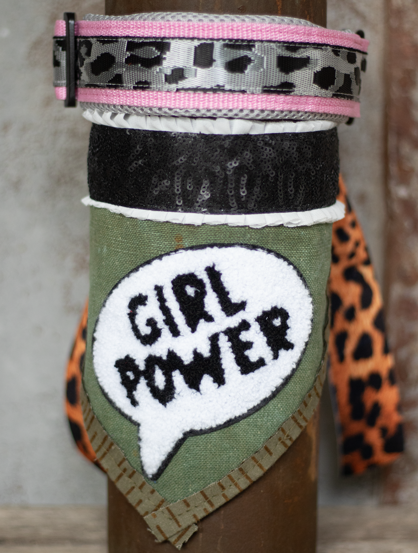 Patch-It Bandana L - It's Escalating Leather Edges